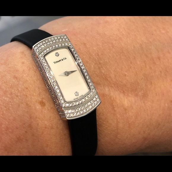 Tiffany and Co 18k and Diamond watch - Picture 5 of 11